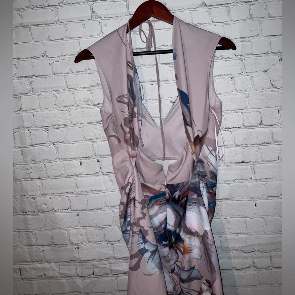 BRAND NWT Little Mistress Lavender & Blue floral dress size 6 - Picture 11 of 11